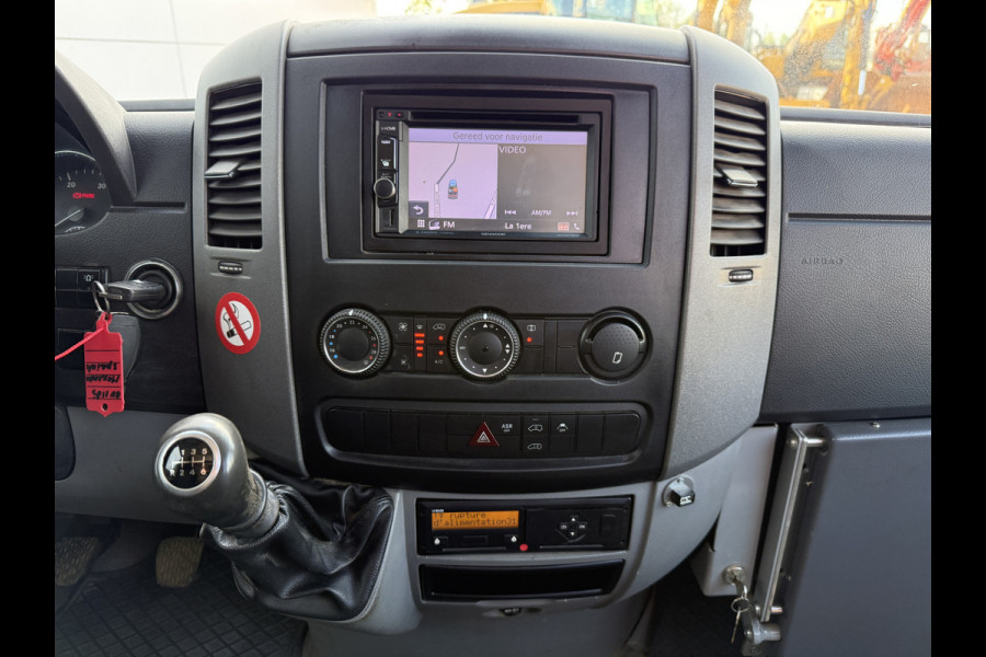 Mercedes-Benz Sprinter 519 3.0 190PK L2H2 Climate control Standkachel 5000kg GVW Camera Trekhaak 3t Camera Dubbellucht