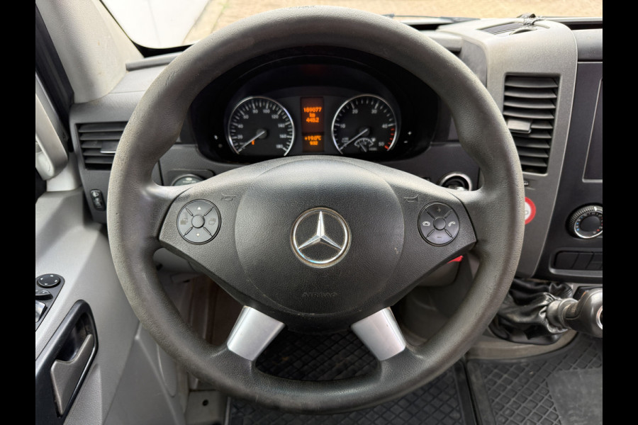 Mercedes-Benz Sprinter 519 3.0 190PK L2H2 Climate control Standkachel 5000kg GVW Camera Trekhaak 3t Camera Dubbellucht