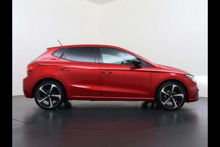 Seat Ibiza 1.0 EcoTSI FR 18 INCH| PARKEERSENSOREN| RIJKLAAR GELEVERD INCL. 12 MND BOVAG GARANTIE|  ORIGINEEL NEDERLANDS GELEVERD NAP| FULL LED| CARPLAY