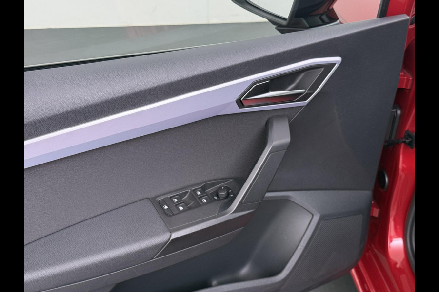 Seat Ibiza 1.0 EcoTSI FR 18 INCH| PARKEERSENSOREN| RIJKLAAR GELEVERD INCL. 12 MND BOVAG GARANTIE|  ORIGINEEL NEDERLANDS GELEVERD NAP| FULL LED| CARPLAY