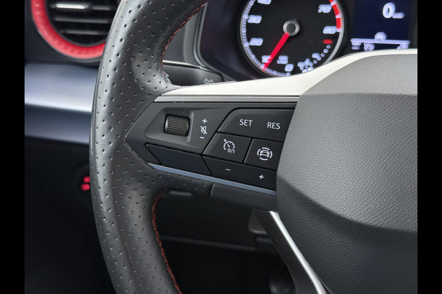 Seat Ibiza 1.0 EcoTSI FR 18 INCH| PARKEERSENSOREN| RIJKLAAR GELEVERD INCL. 12 MND BOVAG GARANTIE|  ORIGINEEL NEDERLANDS GELEVERD NAP| FULL LED| CARPLAY