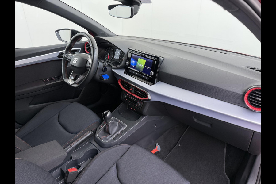 Seat Ibiza 1.0 EcoTSI FR 18 INCH| PARKEERSENSOREN| RIJKLAAR GELEVERD INCL. 12 MND BOVAG GARANTIE|  ORIGINEEL NEDERLANDS GELEVERD NAP| FULL LED| CARPLAY