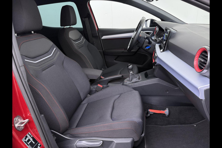 Seat Ibiza 1.0 EcoTSI FR 18 INCH| PARKEERSENSOREN| RIJKLAAR GELEVERD INCL. 12 MND BOVAG GARANTIE|  ORIGINEEL NEDERLANDS GELEVERD NAP| FULL LED| CARPLAY