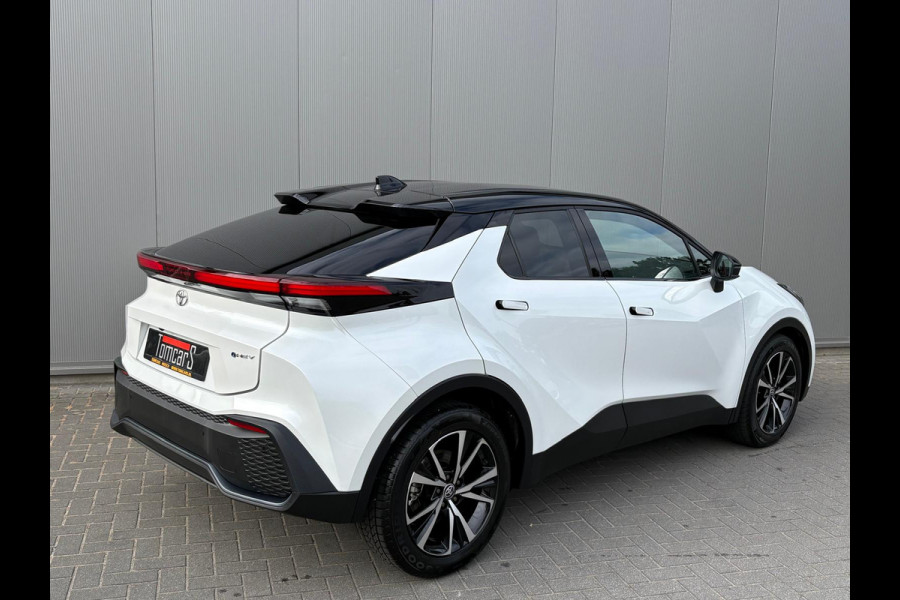 Toyota C-HR 1.8 Hybrid 140PK First Edition Bi-Tone/Winter-pack/Gr.-navigatie/Elektr.klep/Camera/Adapt.-cruise