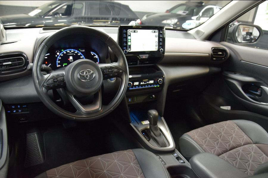 Toyota Yaris 1.5 Hybrid Executive Bi-Tone Hud Navi|Panoramadak|Garantie|Dealer Onderhouden