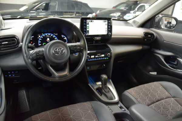 Toyota Yaris 1.5 Hybrid Executive Bi-Tone Hud Navi|Panoramadak|Garantie|Dealer Onderhouden