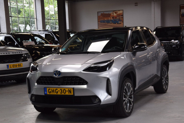 Toyota Yaris 1.5 Hybrid Executive Bi-Tone Hud Navi|Panoramadak|Garantie|Dealer Onderhouden