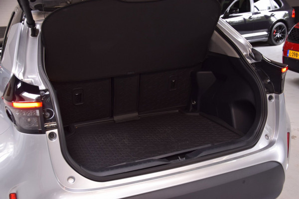 Toyota Yaris 1.5 Hybrid Executive Bi-Tone Hud Navi|Panoramadak|Garantie|Dealer Onderhouden