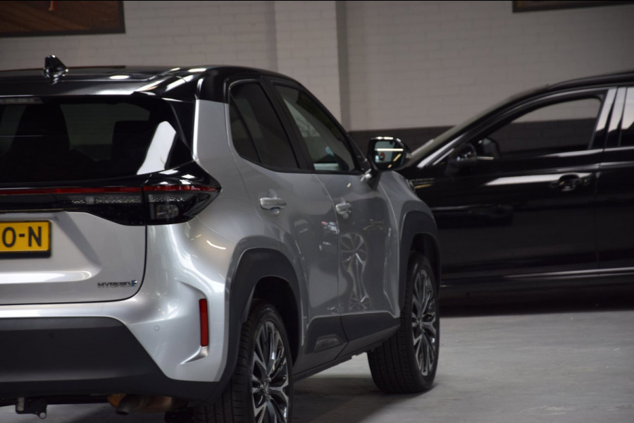 Toyota Yaris 1.5 Hybrid Executive Bi-Tone Hud Navi|Panoramadak|Garantie|Dealer Onderhouden