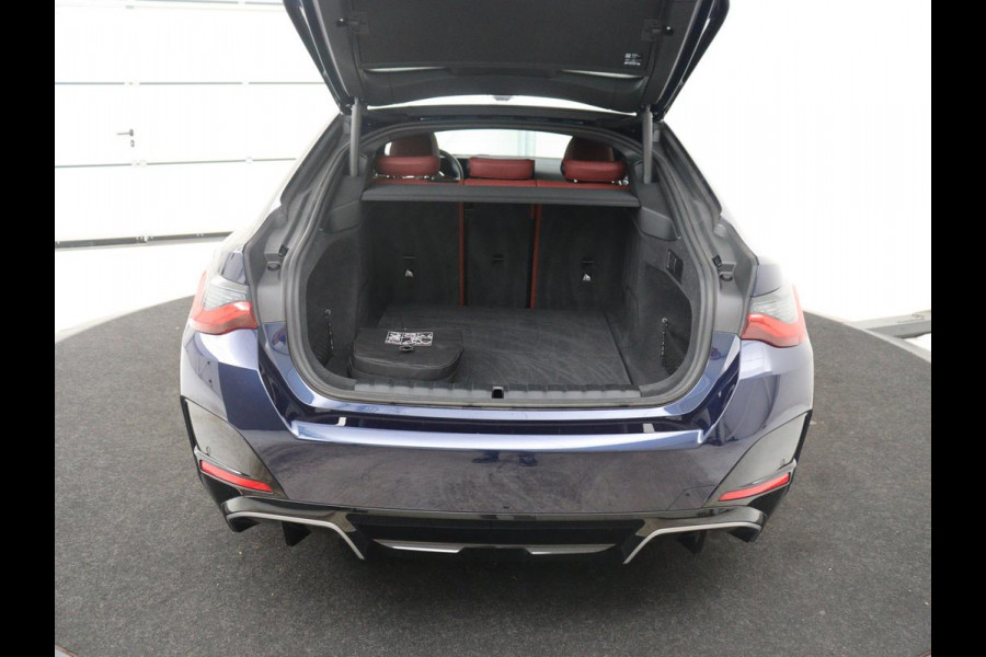 BMW i4 M50 High Executive 84 kWh | SOH 94,4% | Leder | Adaptive cruise | xDrive |  Stoelverwarming | Head-up | Harman/Kardon | Carplay | Sfeerverlichting | 360 camera | Park assist | Elektrische achterklep