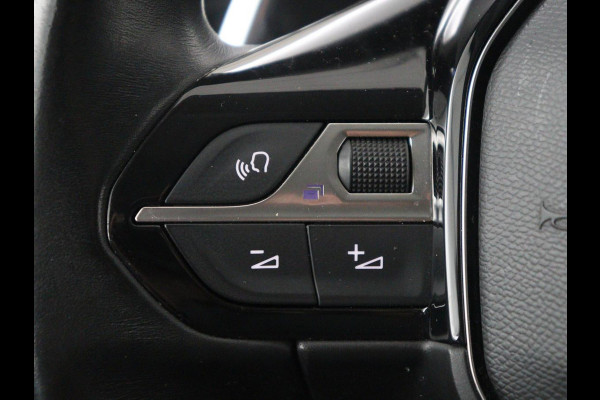 Peugeot 3008 1.6 HYbrid 225 Allure Pack Business | SOH 87,4% | Half leder | Stoelverwarming | Carplay | Navigatie | Camera | Park assist | Climate control | Virtueel dashboard | Trekhaak