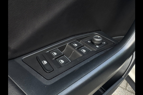 Volkswagen T-Roc 1.0 TSI R-Line Ascot Grey / IQ-light / Carplay / ACC / PDC / Stoelverwarming / Digitiale cockpit / Zwarte hemel