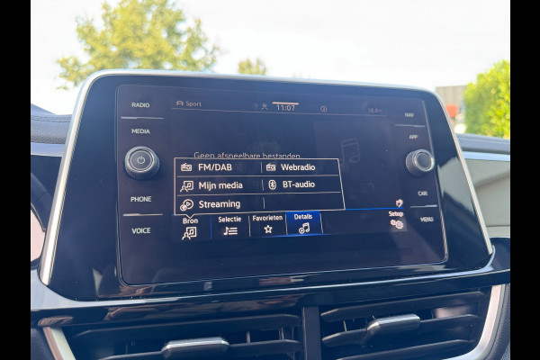 Volkswagen T-Roc 1.0 TSI R-Line Ascot Grey / IQ-light / Carplay / ACC / PDC / Stoelverwarming / Digitiale cockpit / Zwarte hemel