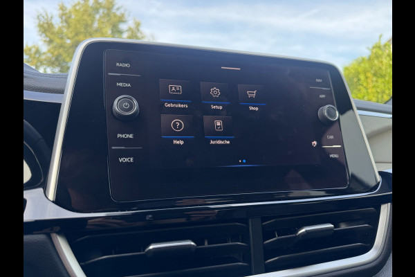 Volkswagen T-Roc 1.0 TSI R-Line Ascot Grey / IQ-light / Carplay / ACC / PDC / Stoelverwarming / Digitiale cockpit / Zwarte hemel
