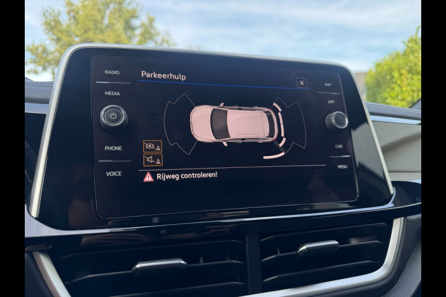 Volkswagen T-Roc 1.0 TSI R-Line Ascot Grey / IQ-light / Carplay / ACC / PDC / Stoelverwarming / Digitiale cockpit / Zwarte hemel