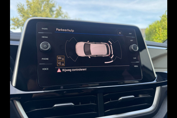 Volkswagen T-Roc 1.0 TSI R-Line Ascot Grey / IQ-light / Carplay / ACC / PDC / Stoelverwarming / Digitiale cockpit / Zwarte hemel