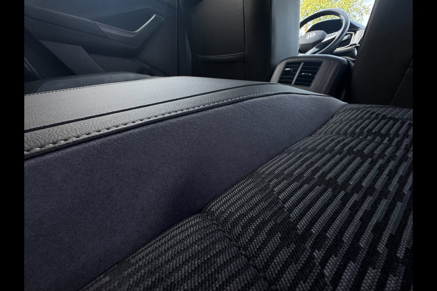 Volkswagen T-Roc 1.0 TSI R-Line Ascot Grey / IQ-light / Carplay / ACC / PDC / Stoelverwarming / Digitiale cockpit / Zwarte hemel