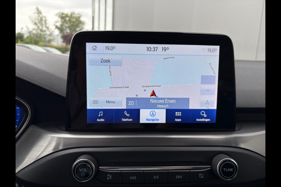 Ford Focus 125PK EcoB. Automaat Titanium Carplay-android/Navigatie/Parkeerhulp/Camera/Keyfree
