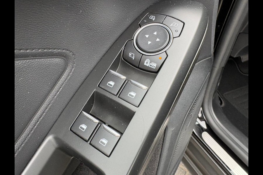 Ford Focus 125PK EcoB. Automaat Titanium Carplay-android/Navigatie/Parkeerhulp/Camera/Keyfree