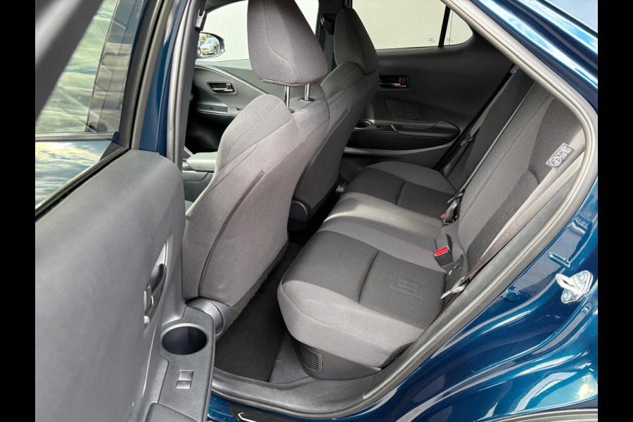Toyota C-HR 1.8 Hybrid 140PK First Edition Bi-Tone/Winter-pack/Gr.-navigatie/Elektr.klep/Camera/Adapt.-cruise