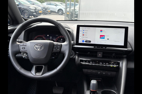 Toyota C-HR 1.8 Hybrid 140PK First Edition Bi-Tone/Winter-pack/Gr.-navigatie/Elektr.klep/Camera/Adapt.-cruise