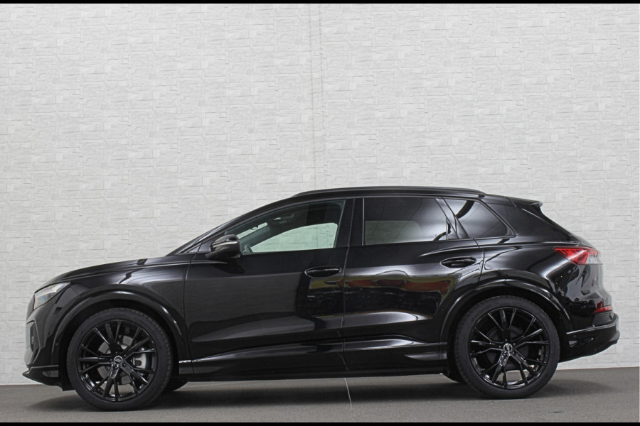 Audi Q4 e-tron 40 S-Line 77 kWh 204PK | Sportstoelen | Warmtepomp | Sonos Sound | H-Leder | 20" | 5x Q4 OP VOORRAAD! | Zwarte Hemelbekleding | S-Line in & Exterieur | Sportstuur | MMi+ | Rijklaarprijs! 27850,= excl. BTW.