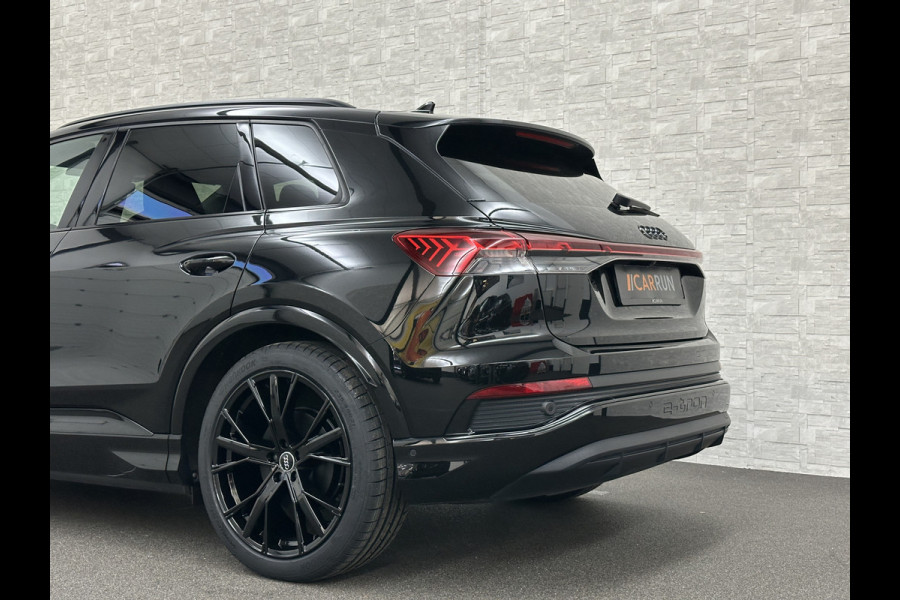 Audi Q4 e-tron 40 S-Line 77 kWh 204PK | Sportstoelen | Warmtepomp | Sonos Sound | H-Leder | 20" | 5x Q4 OP VOORRAAD! | Zwarte Hemelbekleding | S-Line in & Exterieur | Sportstuur | MMi+ | Rijklaarprijs! 27850,= excl. BTW.