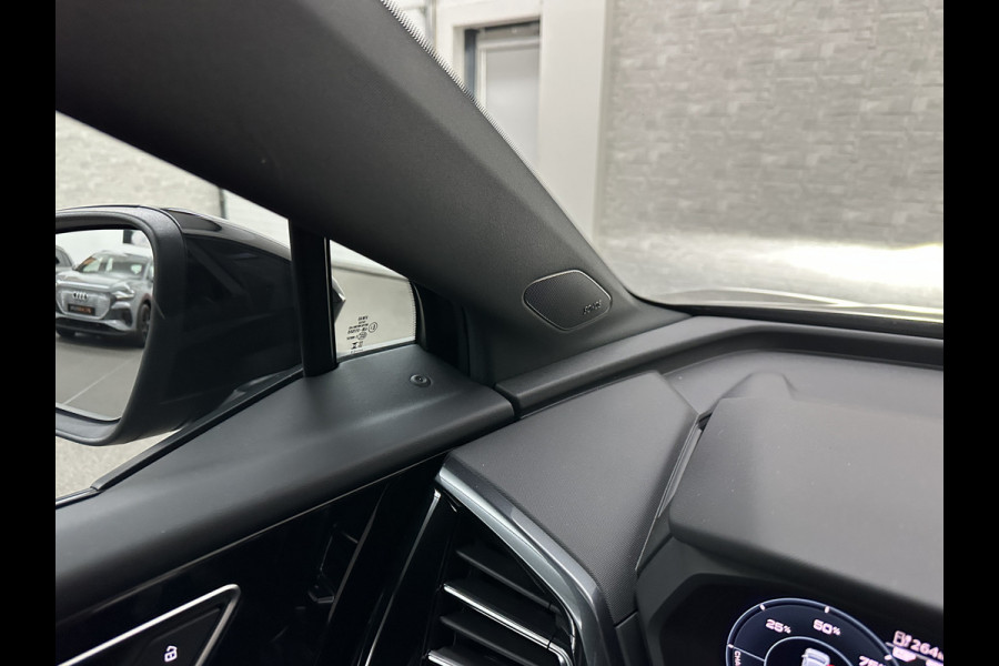 Audi Q4 e-tron 40 S-Line 77 kWh 204PK | Sportstoelen | Warmtepomp | Sonos Sound | H-Leder | 20" | 5x Q4 OP VOORRAAD! | Zwarte Hemelbekleding | S-Line in & Exterieur | Sportstuur | MMi+ | Rijklaarprijs! 27850,= excl. BTW.
