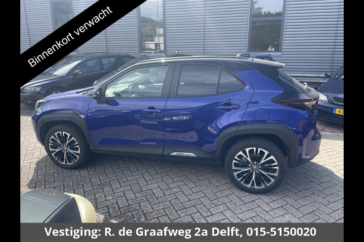 Toyota Yaris Cross 1.5 Hybrid 130 Executive Bi-Tone | HUD | Parkeersensoren | Stuur- & Stoelverwarming | Navigatie | BSM