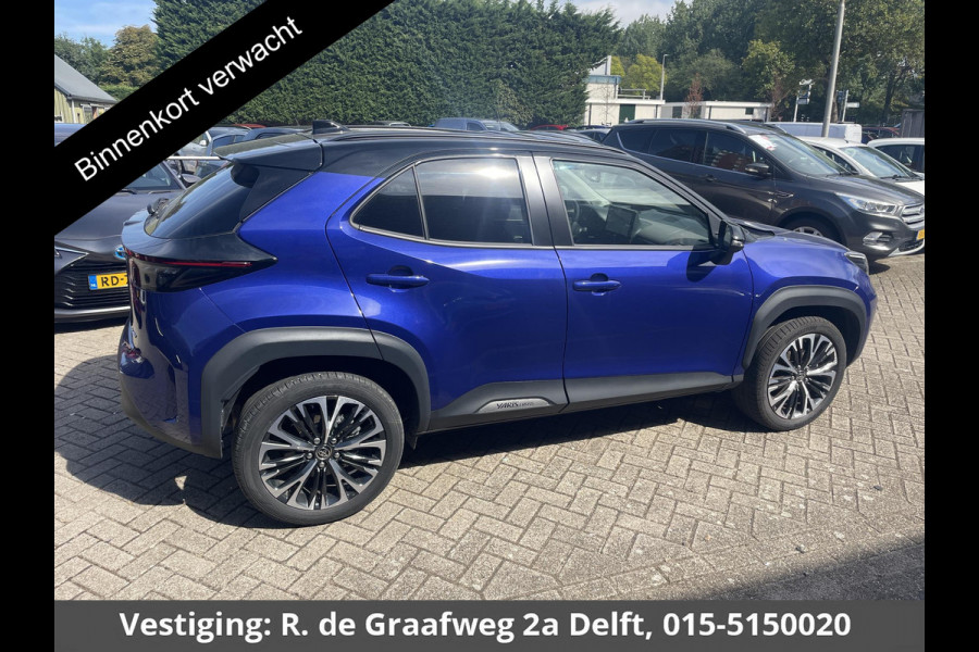 Toyota Yaris Cross 1.5 Hybrid 130 Executive Bi-Tone | HUD | Parkeersensoren | Stuur- & Stoelverwarming | Navigatie | BSM