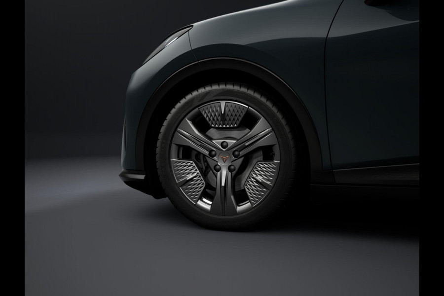 CUPRA Raval Business 39 kWh 135PK | Adaptive cruise Control | Side Assist | Climate Control | Keyless Entry | Camera Achter | Stoel & Stuurverwarming |