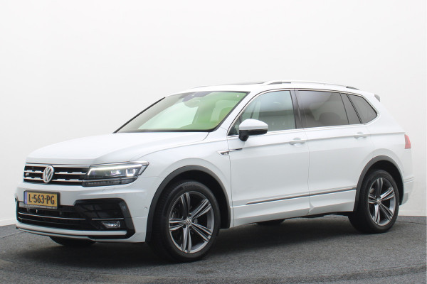 Volkswagen Tiguan Allspace 1.5 TSI DSG Highline Business R-Line 7p. Camera, Apple CarPlay, Panoramdak, Elek. Trekhaak, Virtual Cockpit, LED, 19"