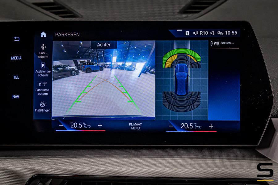 BMW X1 XDrive25e|Pano|Acc+|Camera|Dealer onderhouden|NEW Mod
