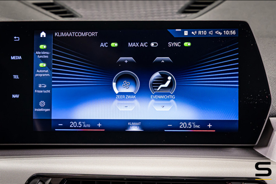 BMW X1 XDrive25e|Pano|Acc+|Camera|Dealer onderhouden|NEW Mod