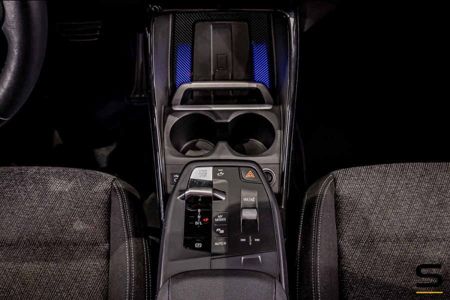 BMW X1 XDrive25e|Pano|Acc+|Camera|Dealer onderhouden|NEW Mod