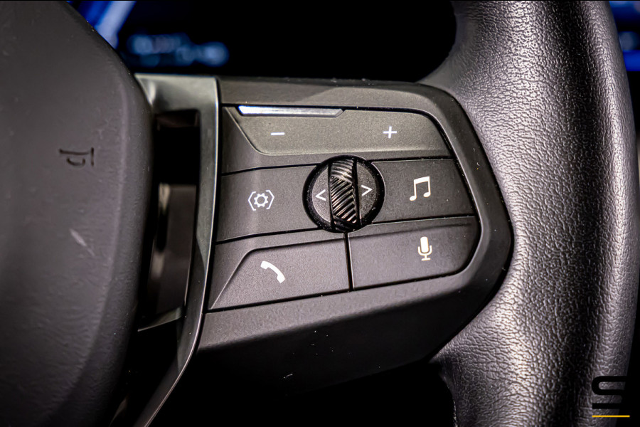 BMW X1 XDrive25e|Pano|Acc+|Camera|Dealer onderhouden|NEW Mod
