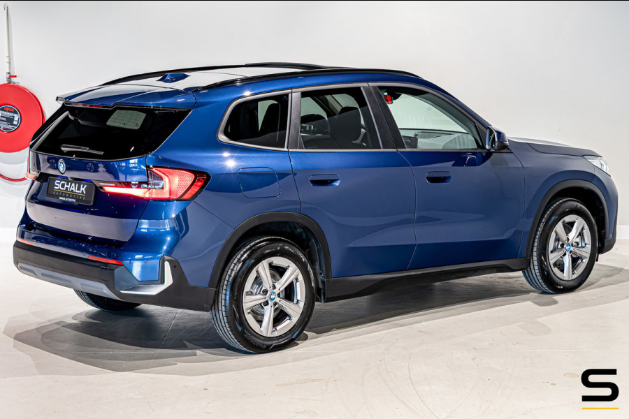 BMW X1 XDrive25e|Pano|Acc+|Camera|Dealer onderhouden|NEW Mod