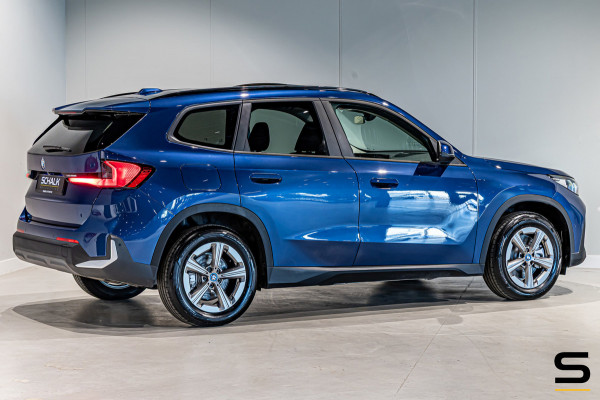 BMW X1 XDrive25e|Pano|Acc+|Camera|Dealer onderhouden|NEW Mod