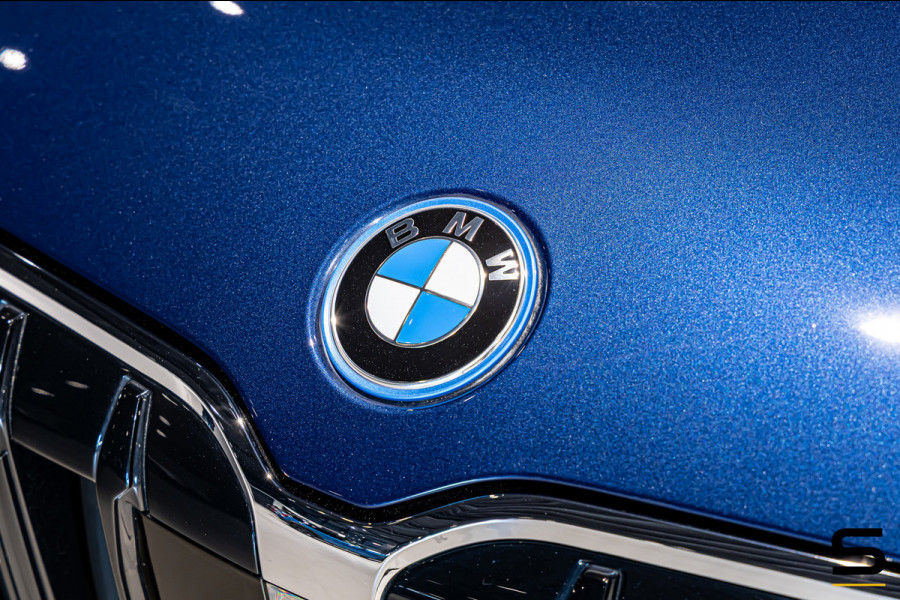 BMW X1 XDrive25e|Pano|Acc+|Camera|Dealer onderhouden|NEW Mod
