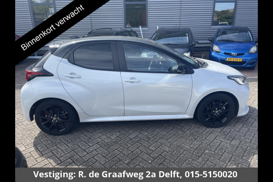 Toyota Yaris 1.5 Hybrid Executive Bi-Tone | Stoelverwarming | Navigatie | Parkeersenoren | Apple Carplay/Android Auto