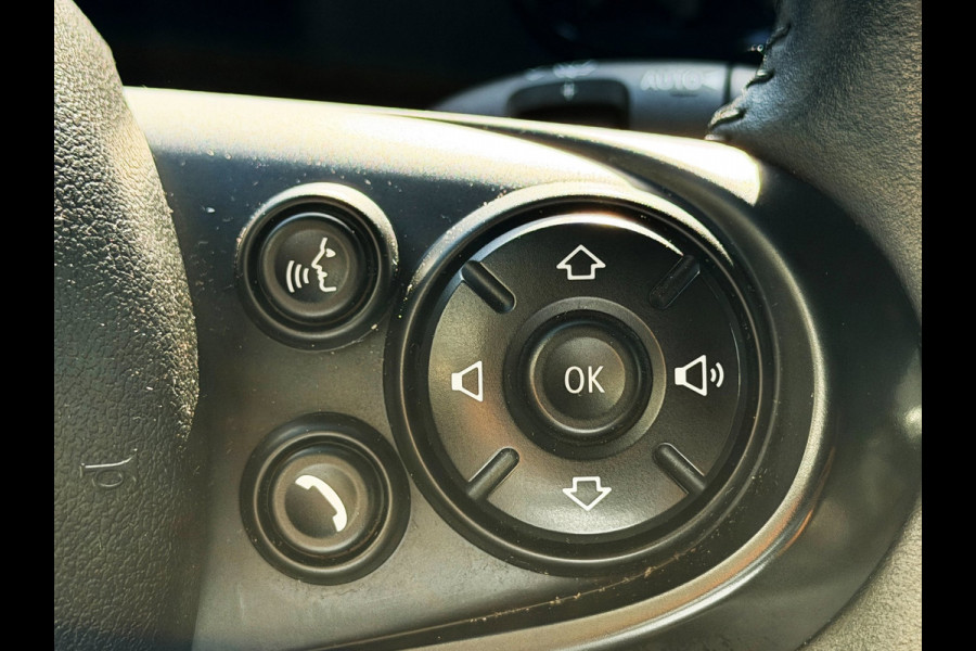 MINI Countryman 1.5 One Navi_Clima_parkeer assist_Cruise_Botssensor
