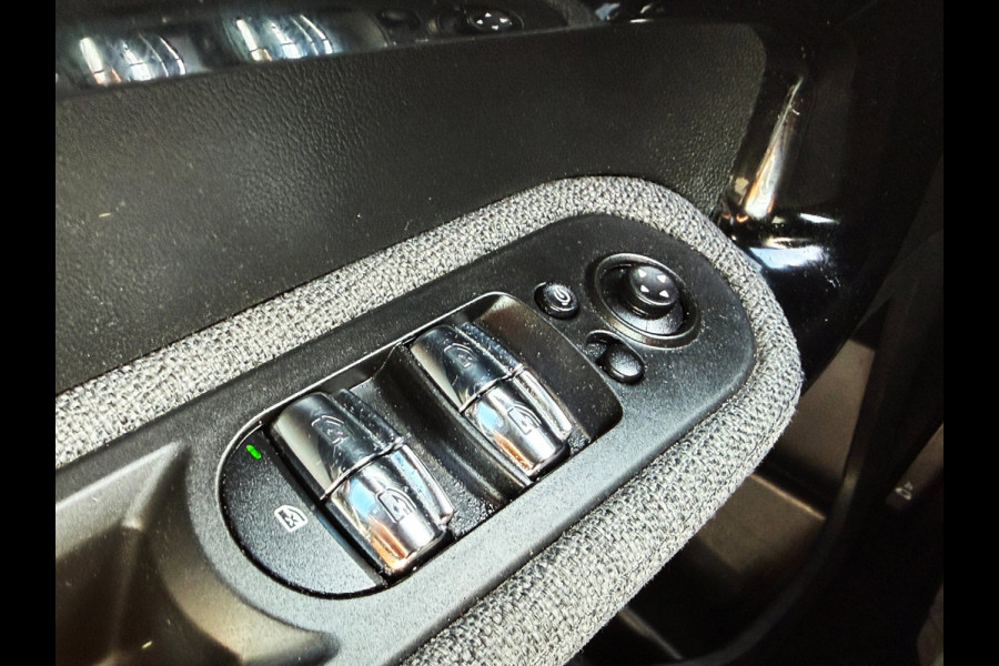 MINI Countryman 1.5 One Navi_Clima_parkeer assist_Cruise_Botssensor