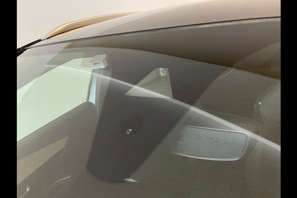 Peugeot 3008 1.6 HYbrid 225 GT Pack SOH 96 AUTOMAAT AIRCO CLIMA NAVI CRUISE APPLE CARPLAY ELEK KLEP ALCANTARA ZEER NETTE AUTO