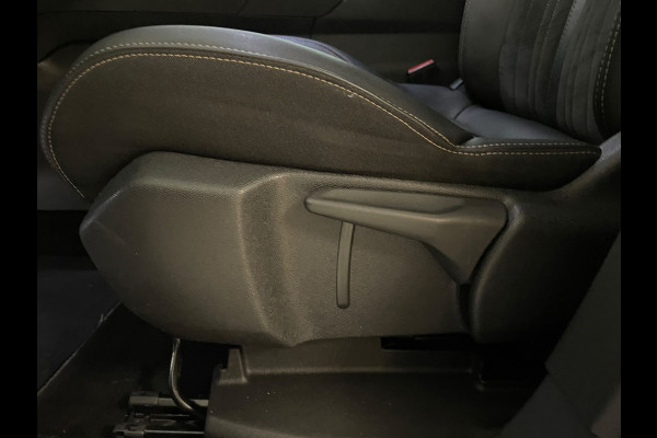 Peugeot 3008 1.6 HYbrid 225 GT Pack SOH 96 AUTOMAAT AIRCO CLIMA NAVI CRUISE APPLE CARPLAY ELEK KLEP ALCANTARA ZEER NETTE AUTO
