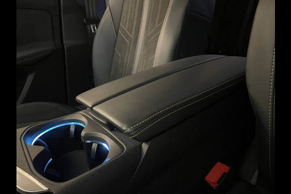 Peugeot 3008 1.6 HYbrid 225 GT Pack SOH 96 AUTOMAAT AIRCO CLIMA NAVI CRUISE APPLE CARPLAY ELEK KLEP ALCANTARA ZEER NETTE AUTO