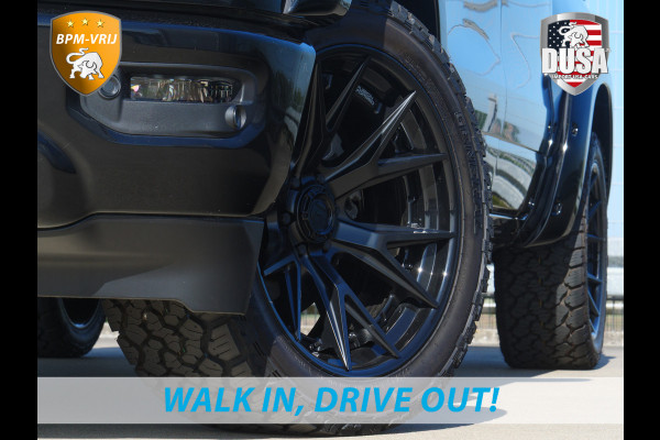 Dodge Ram 1500 | Laramie Sport | 5.7 V8 | HEMI | 4x4 | Crew Cab Panoramadak | Leder | Uconnect touchscreen | Getoonde accessoires zijn verkrijgbaar tegen meerprijs