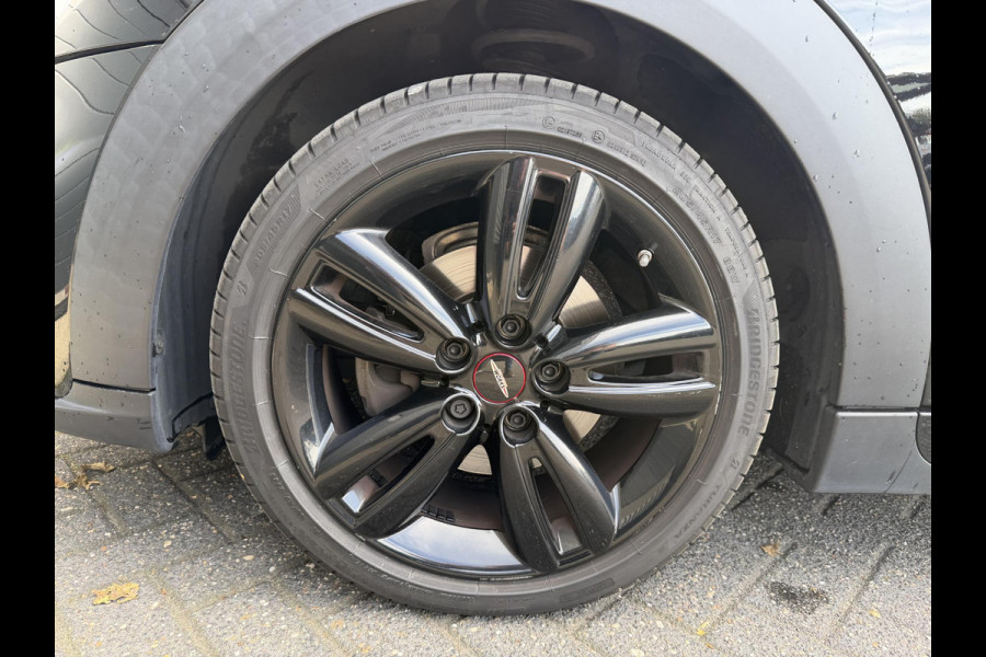 MINI 3-deurs 1.5 Cooper John Cooper Works | Panoramadak | Camera | Harmon Kardon | DAB |