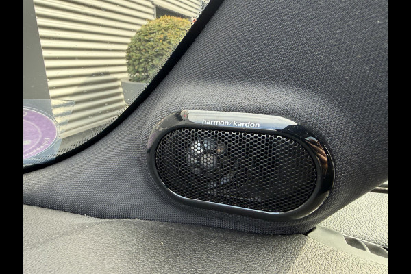 MINI 3-deurs 1.5 Cooper John Cooper Works | Panoramadak | Camera | Harmon Kardon | DAB |