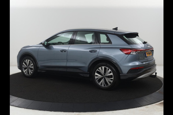 Audi Q4 e-tron 40 Advanced edition 77 kWh | SOH 93,3% | Adaptive cruise | Stoelverwarming | Navigatie | Carplay | Climate control | Camera | Park assist | Trekhaak | 19" velgen