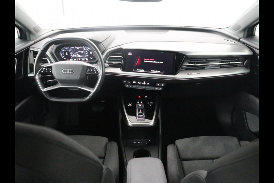 Audi Q4 e-tron 40 Advanced edition 77 kWh | SOH 93,3% | Adaptive cruise | Stoelverwarming | Navigatie | Carplay | Climate control | Camera | Park assist | Trekhaak | 19" velgen